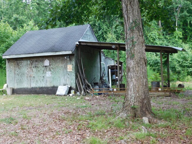 Building Photo - 900 Loftin Farm Rd