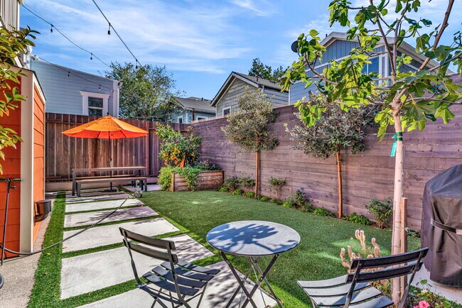 Building Photo - 1423 11th St