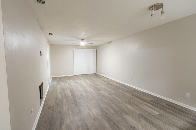 Building Photo - 39132 Co Rd 54