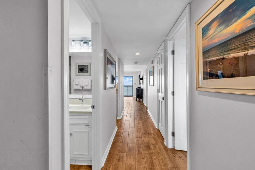 Building Photo - 2001 S Ocean Blvd