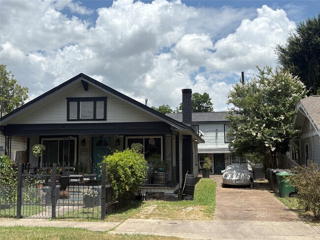 Building Photo - 610 Northwood St