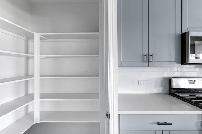 Building Photo - 6312 Spooky Cat Trl