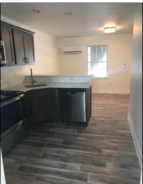 Building Photo - 2282 New Holland Pike