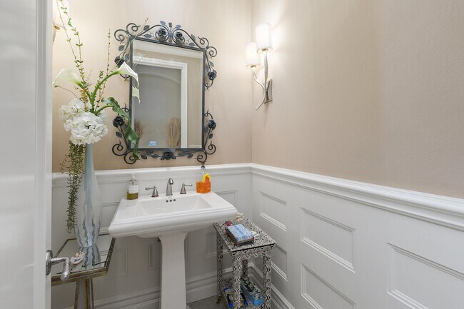 Building Photo - 75739 Via Cortona