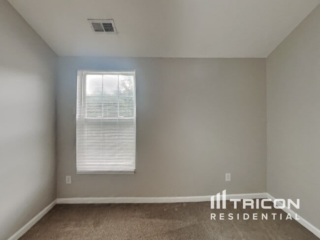 Building Photo - 4309 Grandover Dr