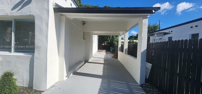 Building Photo - 136 NW 47th St