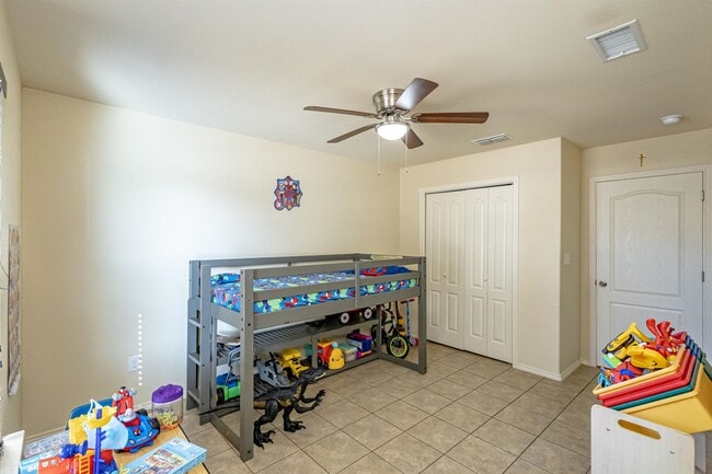 Building Photo - 5819 St Sylvia Loop