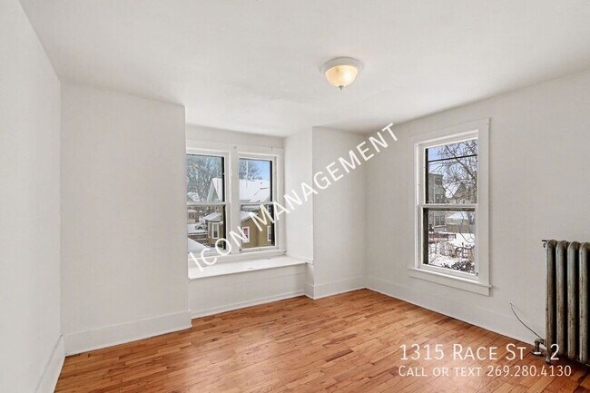 Building Photo - 1315 Race St