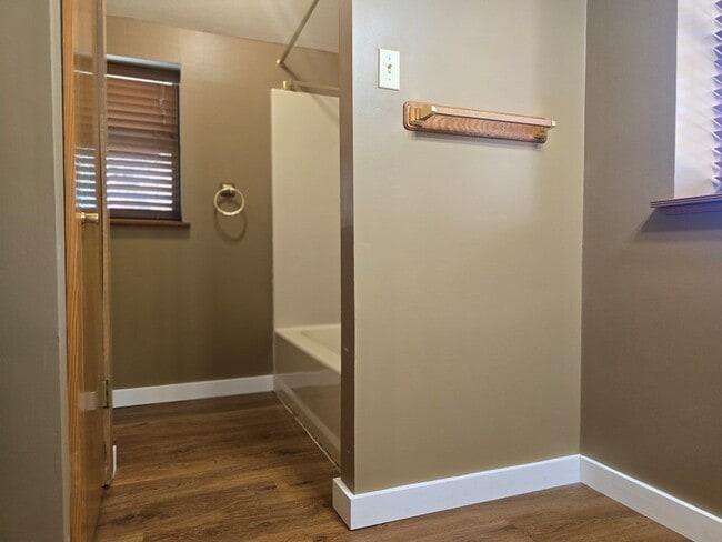 Building Photo - 108 F St