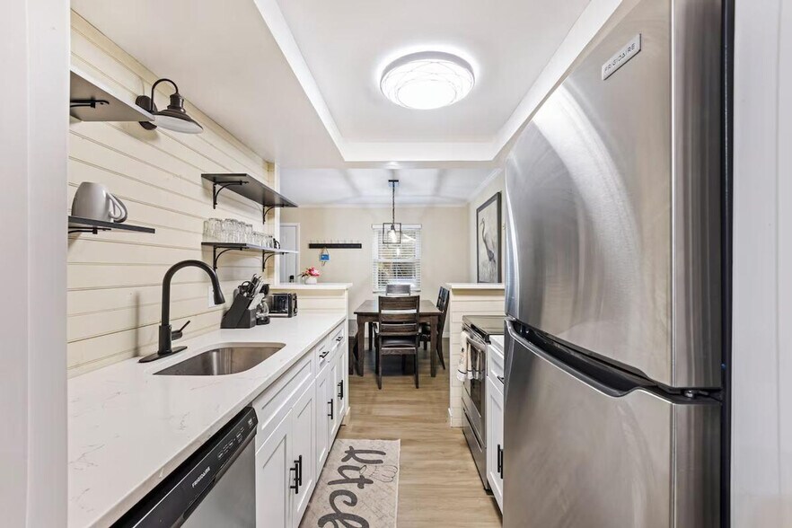 Building Photo - 400 William Hilton Pkwy