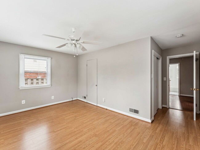 Building Photo - 3503 Maple Ct