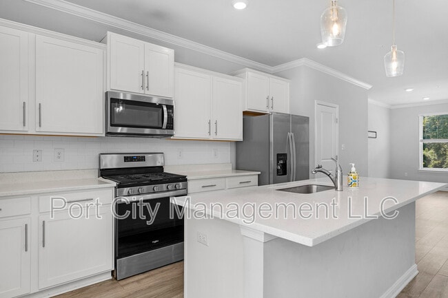 Building Photo - 4322 Roland Heights Ave
