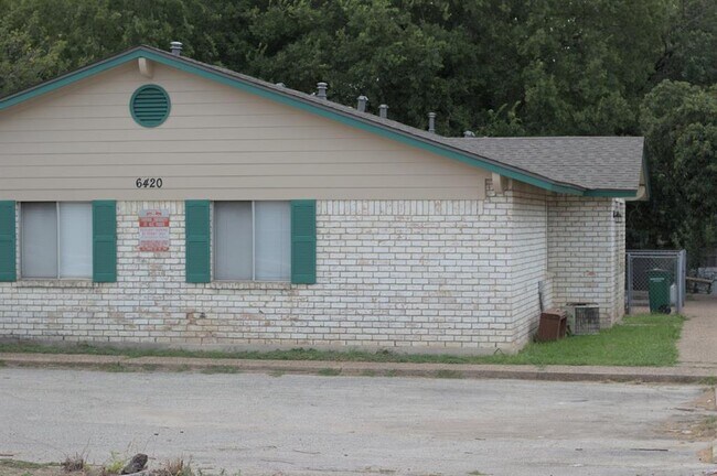 Primary Photo - 6420 S 1st St