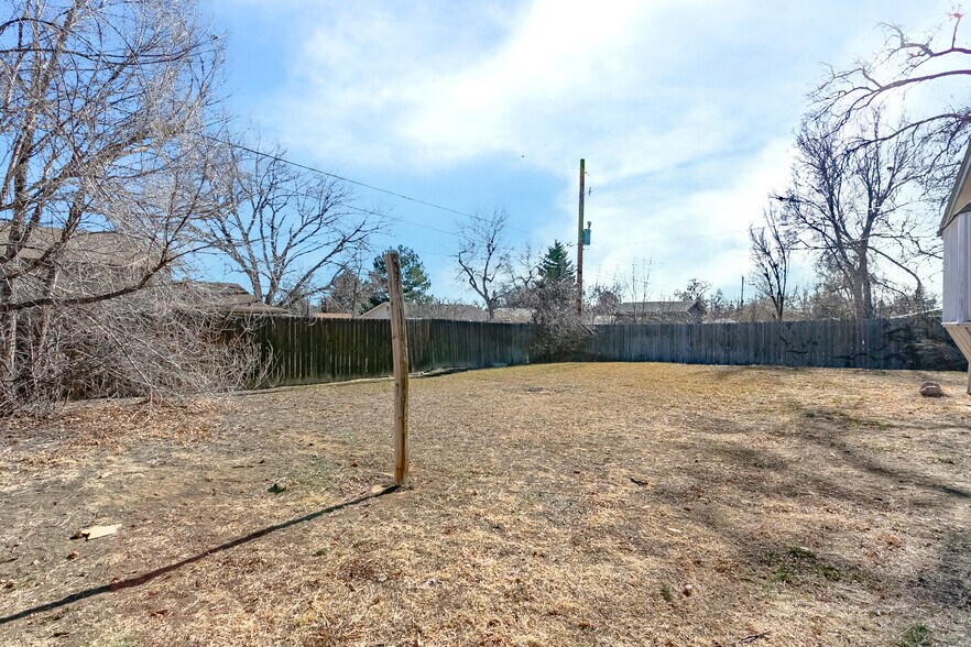 Building Photo - 8490 Benton St