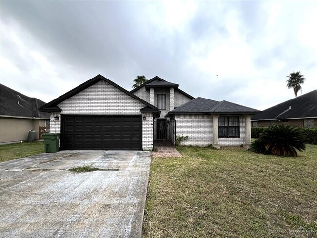 Primary Photo - 21 Guadalajara Ave