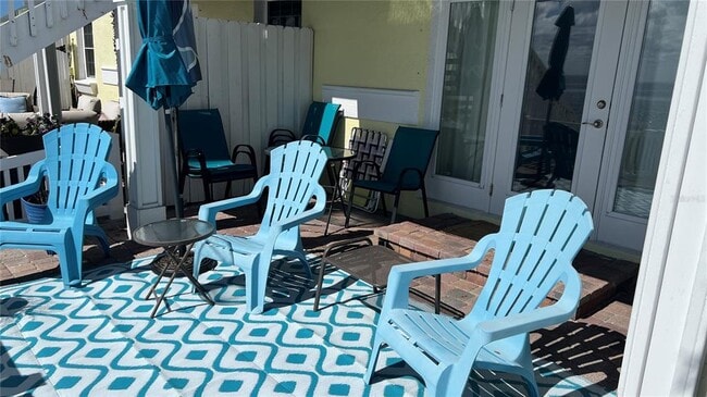 Building Photo - 5280 Coquina Key Dr SE