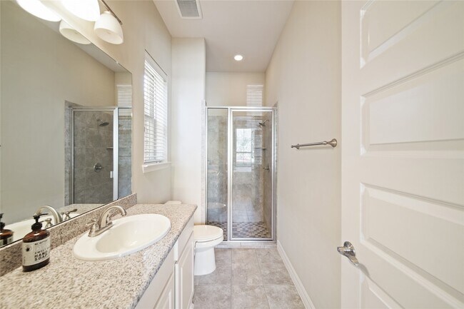 Building Photo - 9510 Spring Rose Dr