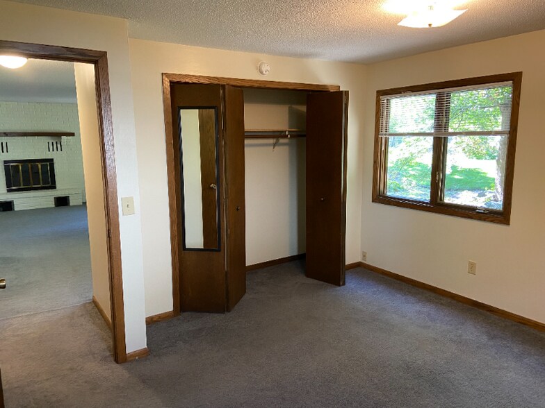 Building Photo - 9308 Colorado Rd