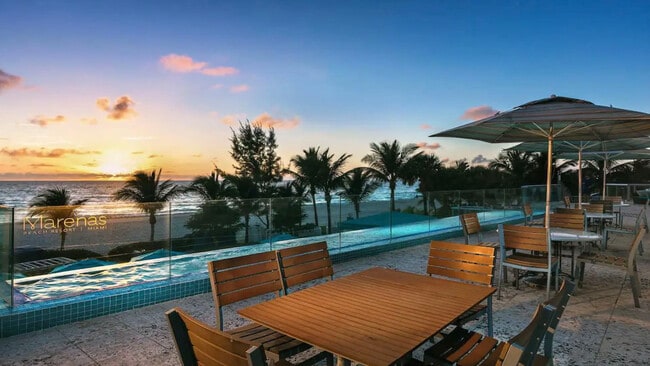 Building Photo - 18001 Collins Ave