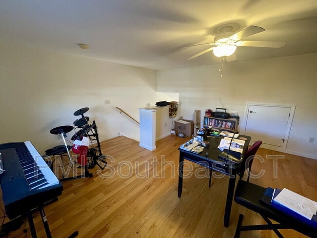 Building Photo - 330 Crystal Ave