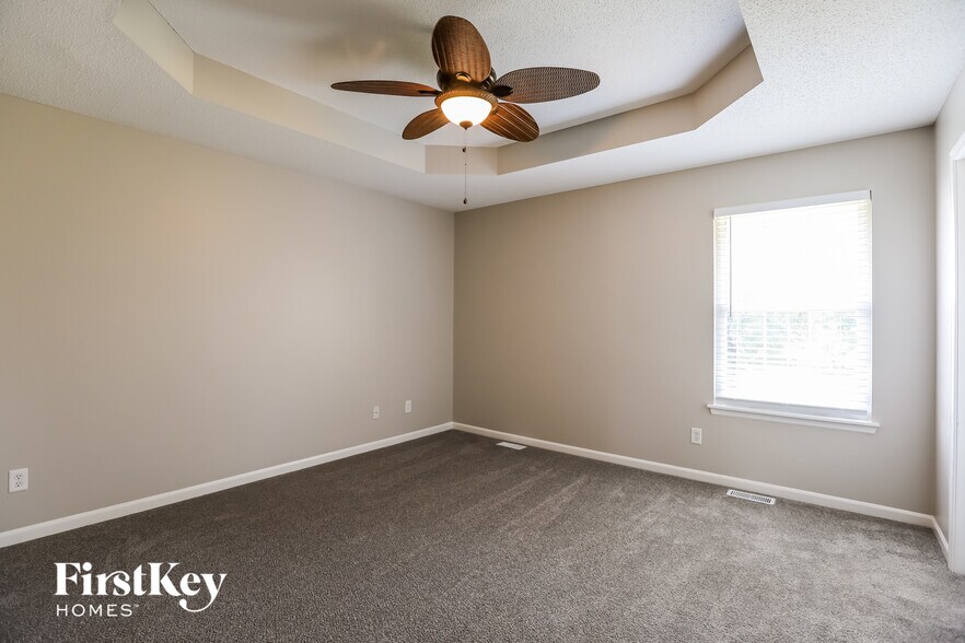 Building Photo - 1109 Wiltshire Blvd