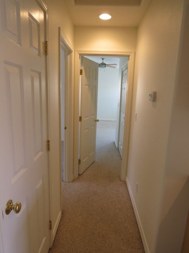 Building Photo - Beautiful River Oaks Single Story Corner Home Near Taylor Elementary School