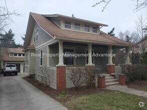 Building Photo - Craftsman Style, Modern Amenities Steps fr...