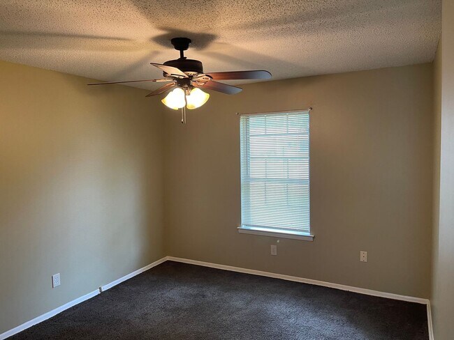 Building Photo - 23 Brookway Ln, Sherwood AR 72120 - Afford...