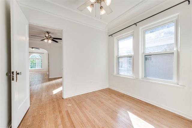 Building Photo - 4328 University Blvd