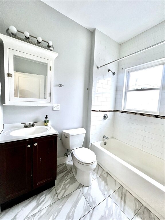 Building Photo - 20 Winslow Rd