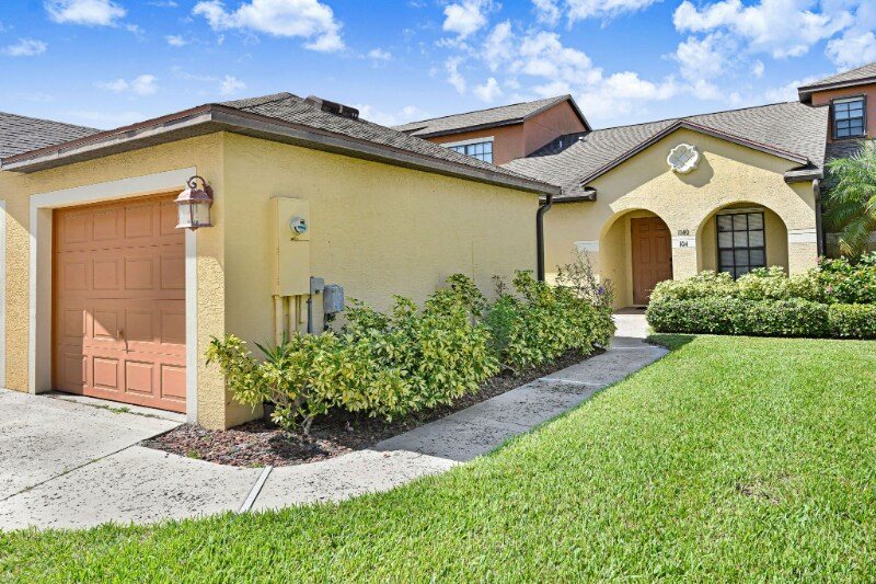 Building Photo - 1140 Luminary Cir