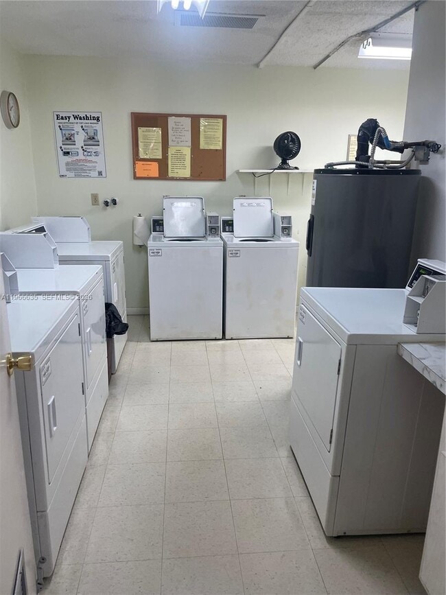 Building Photo - 4881 NW 22nd St