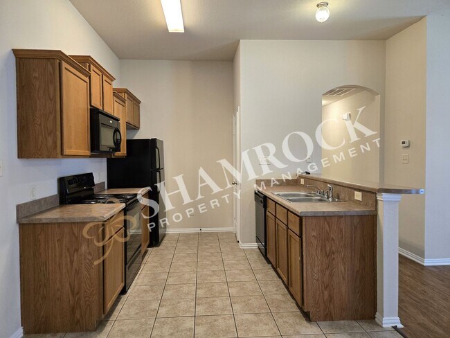 Building Photo - Sunwest Village Duplex