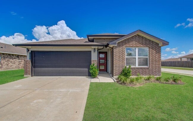 Primary Photo - 14543 Rain Tree Dr
