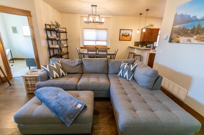 Building Photo - Charming Downtown Retreat: A Unique Blend of Urban Living and Montana Charm in Bozeman