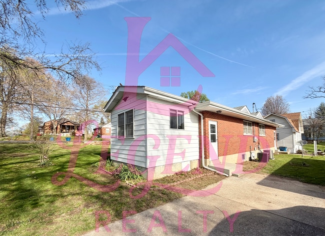 Building Photo - 3720-3722 Brown Road