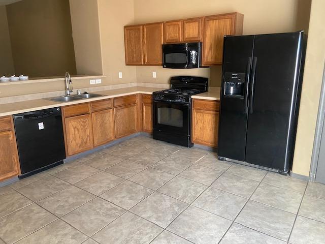 Building Photo - 16 Tome Vista Dr