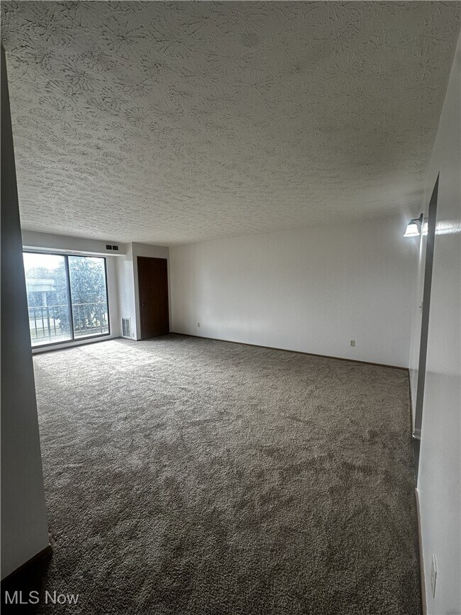 Building Photo - 4849 Grace Rd