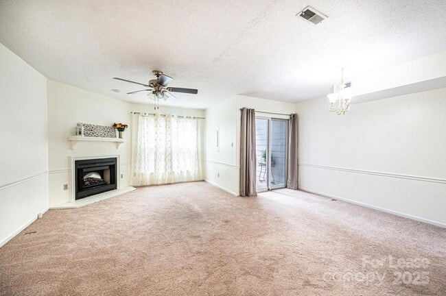 Building Photo - 617 College Ave SW