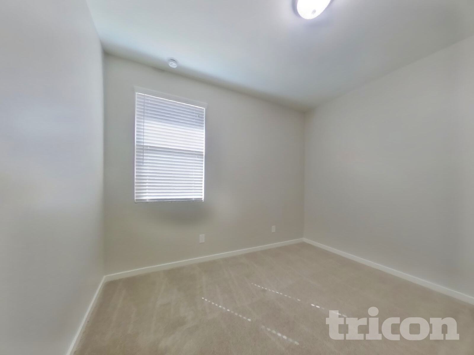 Building Photo - 13283 N 144th Ln