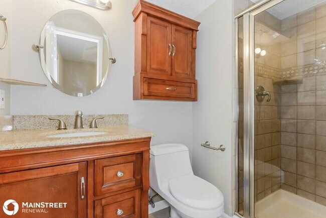 Building Photo - 1437 S Tomahawk Dr, Olathe, KS 66062