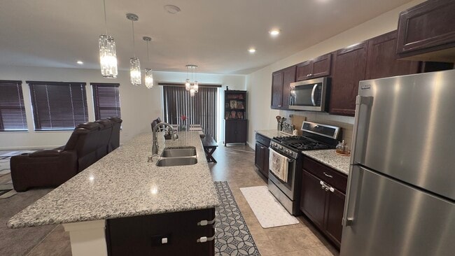 Building Photo - 75 Sweetgum Ln