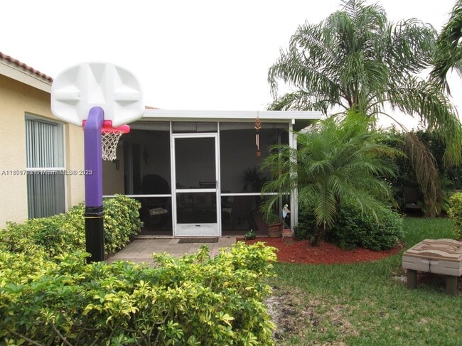 Building Photo - 6597 Country Winds Cove