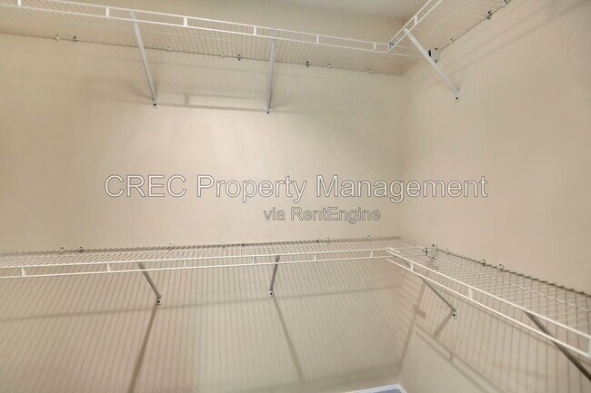 Building Photo - 140 Buchanan Cir