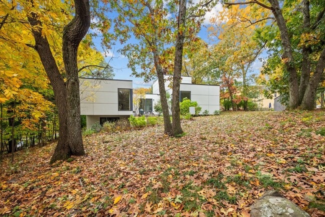 Building Photo - 35 Thornberry Rd