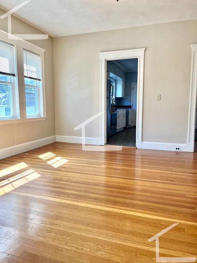 Building Photo - 9/1 No Fee! Oversized Brighton 3BR apartment w/parking!