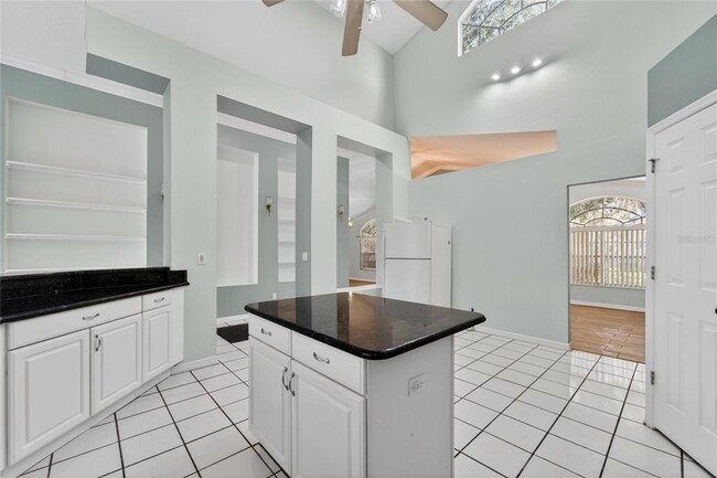 Building Photo - 4517 Oak River Cir