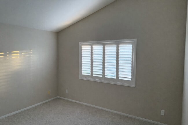 Building Photo - 15116 Providence Ln