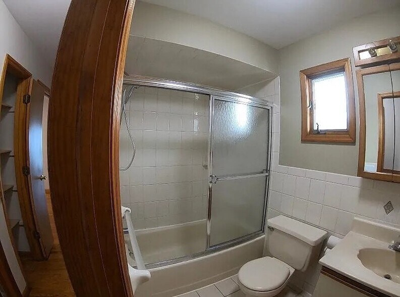 Building Photo - 150 Chestnut St