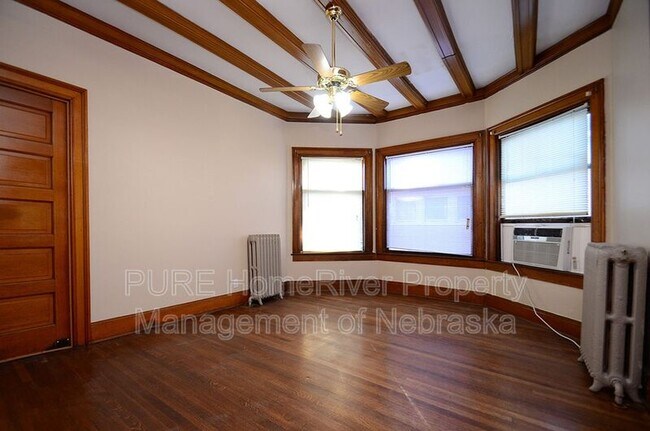 Building Photo - 1021 S 30th Ave